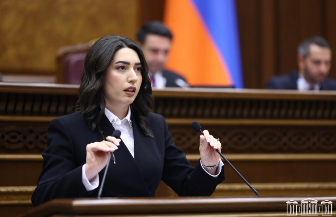 Ձերբակալված, կալանքի տակ գտնվող մեղադրյալները և ազատազրկված դատապարտյալները հնարավորություն կունենան տեսակապով մասնակցել դատական նիստերին․ Աժ-ն երկրորդ ընթերցմամբ և ամբողջությամբ ընդունել է նախագիծը