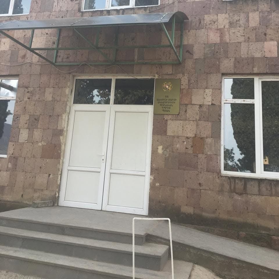 «Հրապարակ»․ Աճարկուտի եւ Ակնաղբյուրի դպրոցների փակվելը խնդիրներ է առաջացնելու