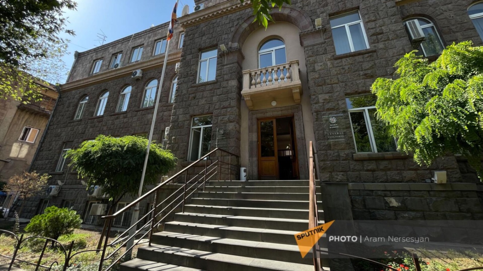 «Հրապարակ»․ Բնակչությունը նվազում է, իսկ ընտրողների թիվը՝ աճում. «Հրապարակ օրաթերթ»